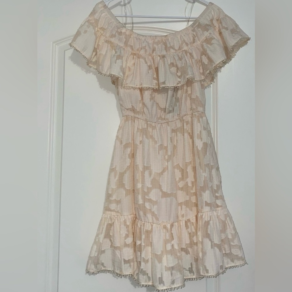 DO+BE One Shoulder Cream Dress